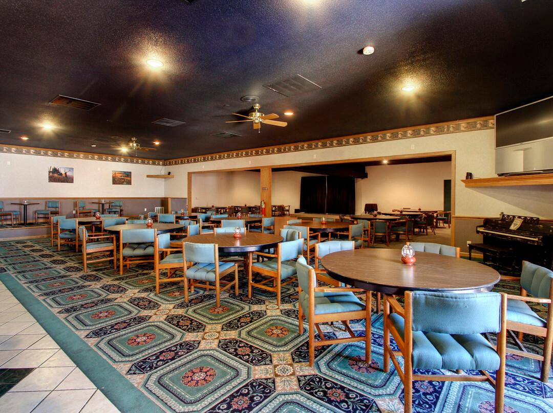 Eagle's Nest Hotel & Conference Center