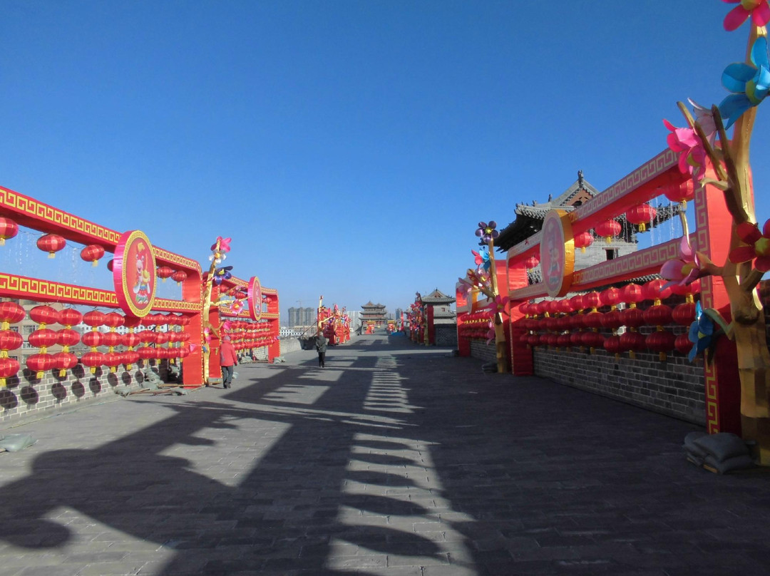 大同城墙遗址-大同市必去景点