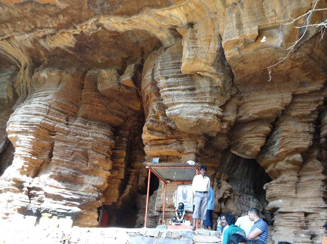 Akka Mahadevi Caves景点图片