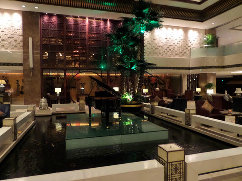 西安阳光国际大酒店（西安火车站五路口地铁站店）主图