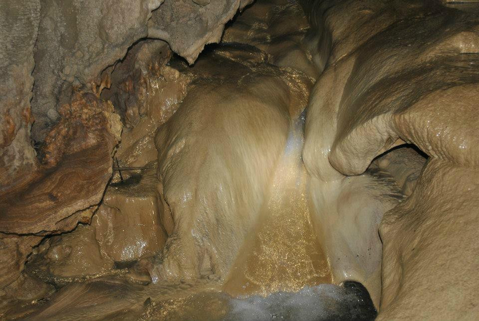 Alina and Okbot Cave景点图片