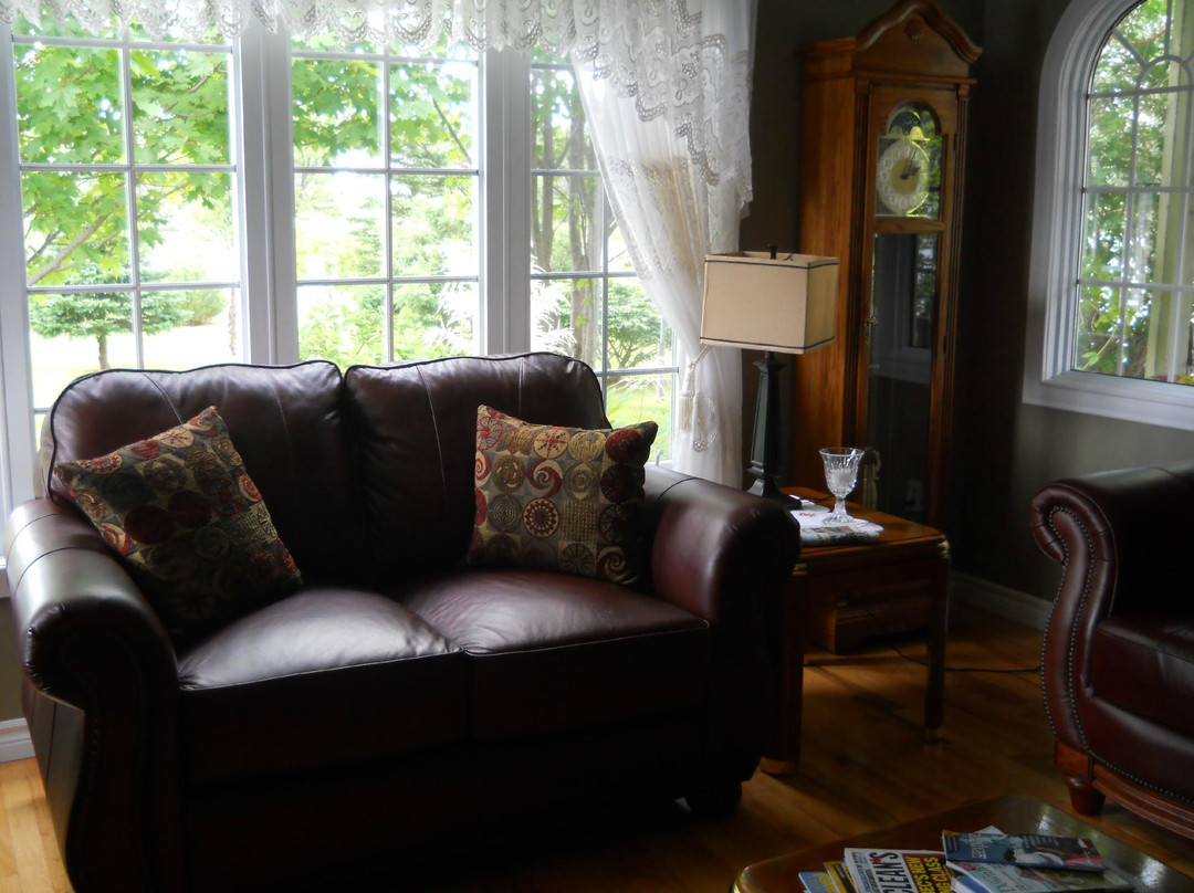 Northwest Lodge Bed & Breakfast主图