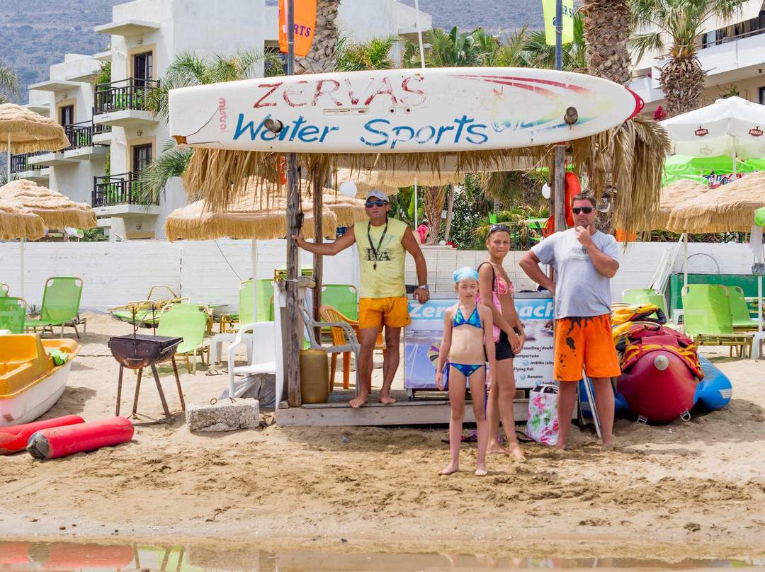 Zervas Beach Hotel主图