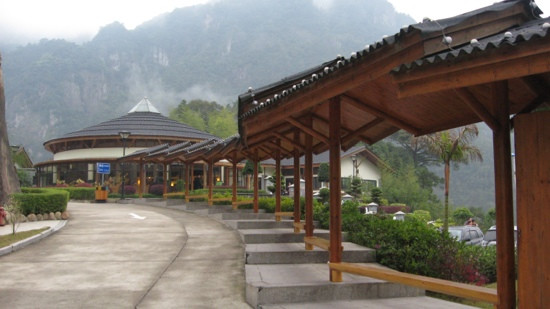 青云山御温泉酒店主图