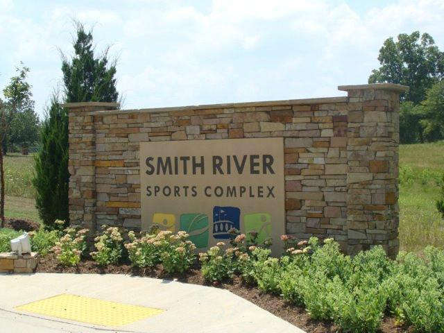 Smith River Sports Complex-Axton必去景点