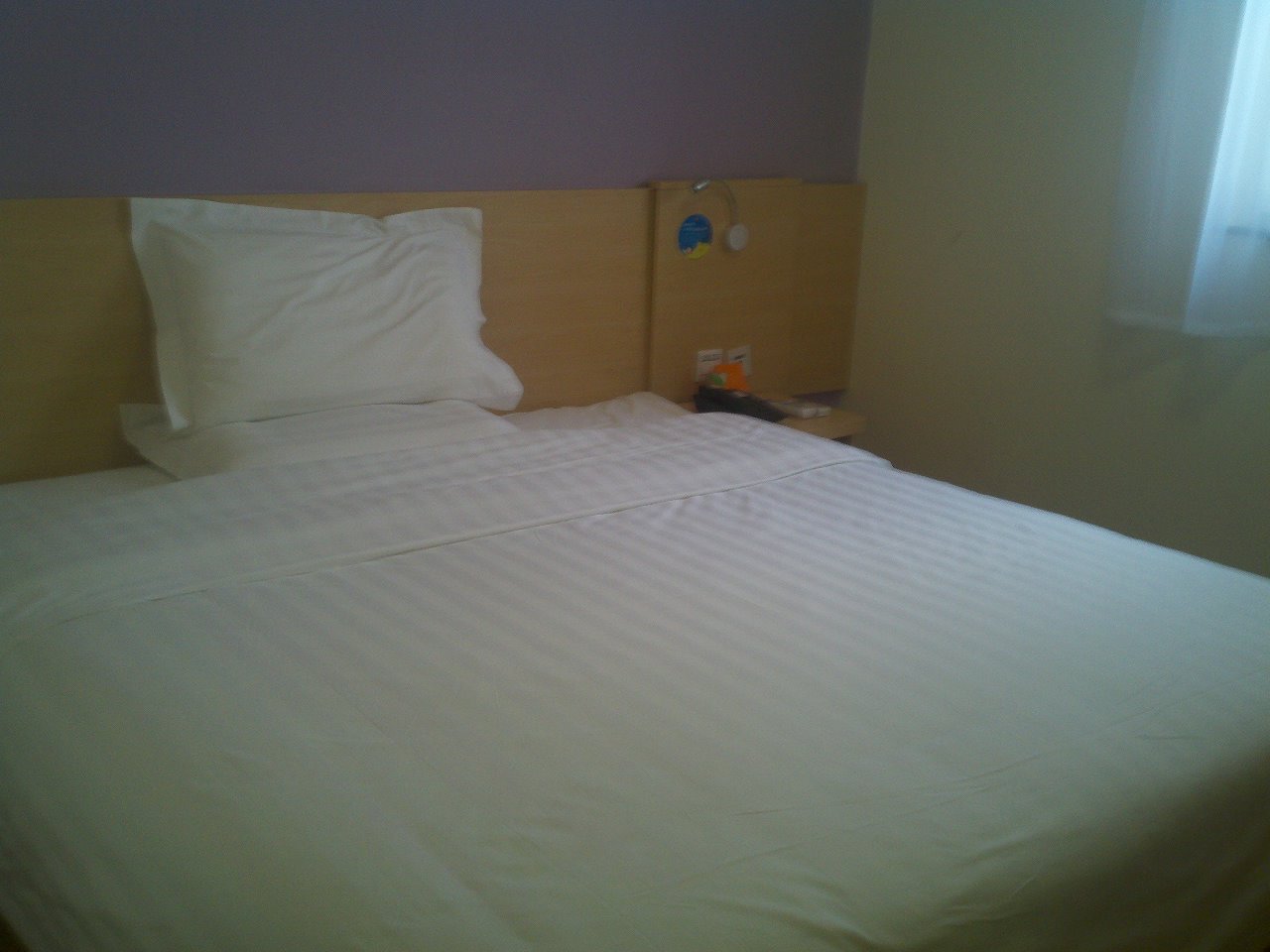 清溪湾假日酒店沈北大学城师范大学店-客卧