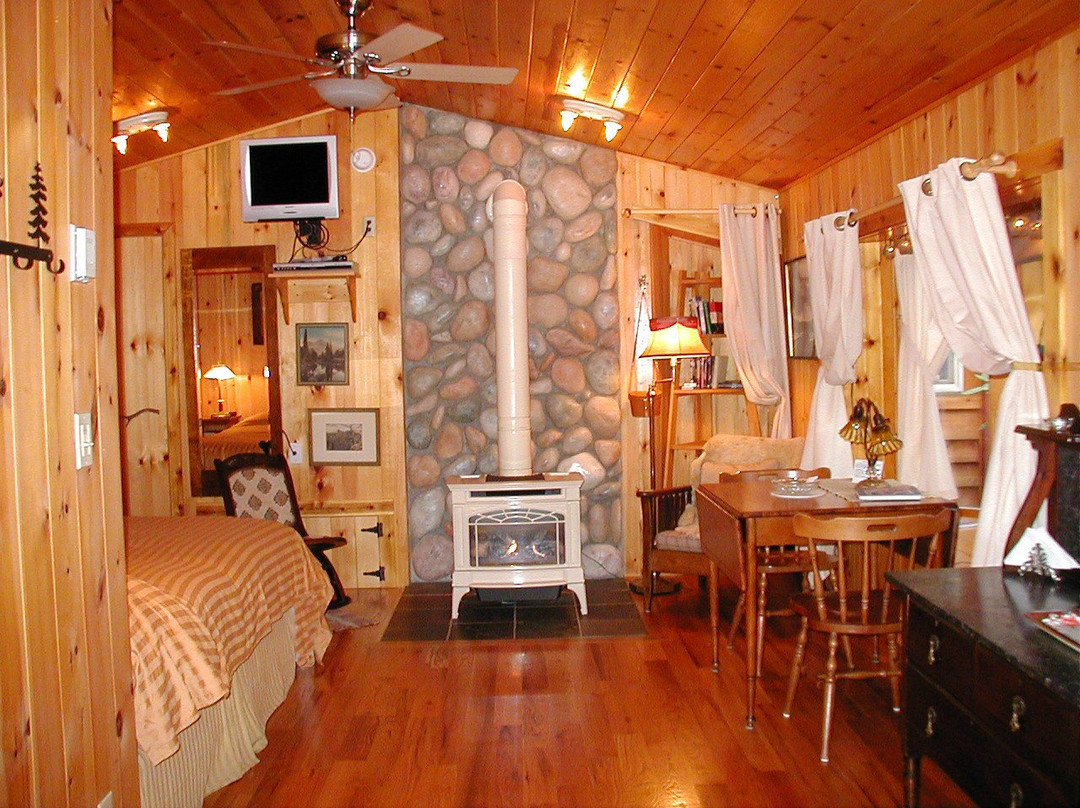 BaseCamp Cottages