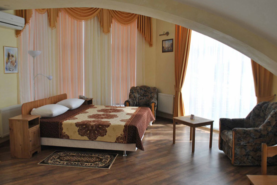 Plotnikov Guest-House-官方