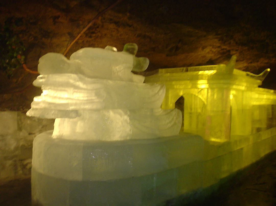 黑河火山熔岩冰洞-五大连池市必去景点