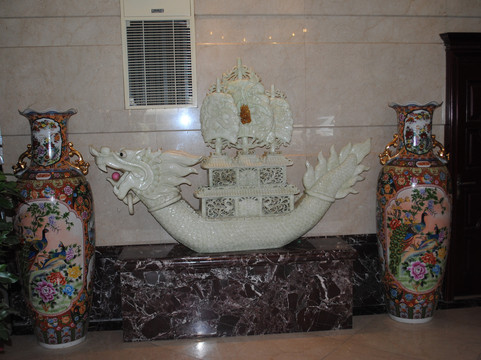 新文园大酒店（中山广场人民路东港商务区店）主图