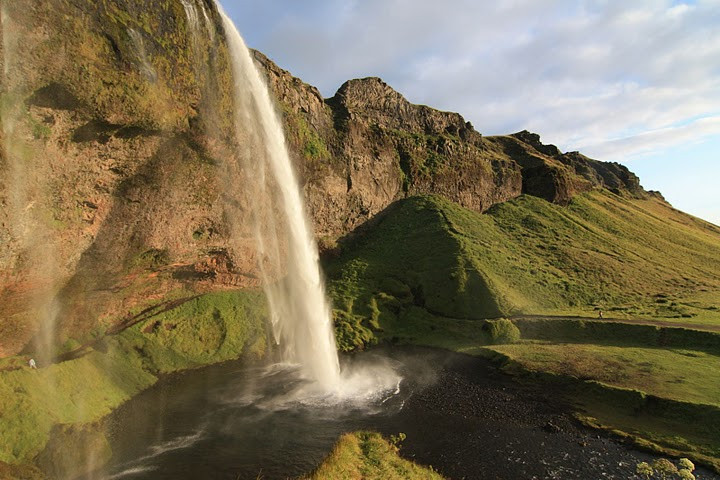 Seljalandsfoss-海拉必去景点