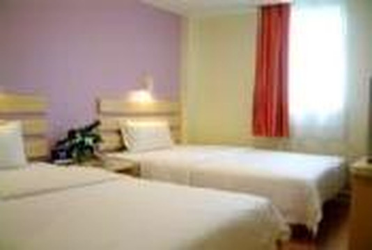 7天长沙岳麓山溁湾镇地铁站店主图