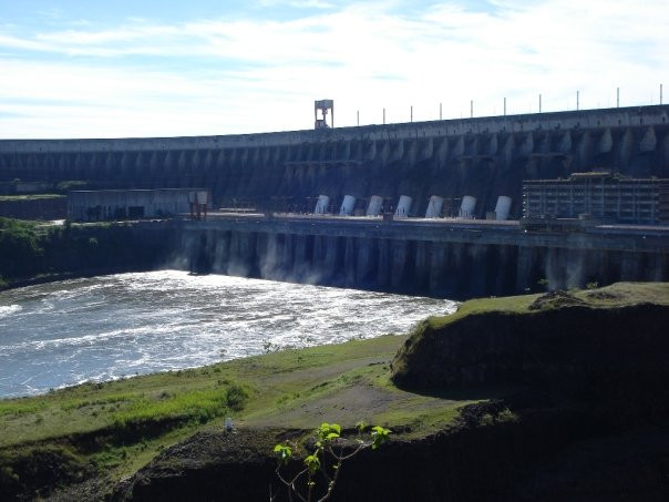 伊泰普水电站-伊瓜苏必去景点