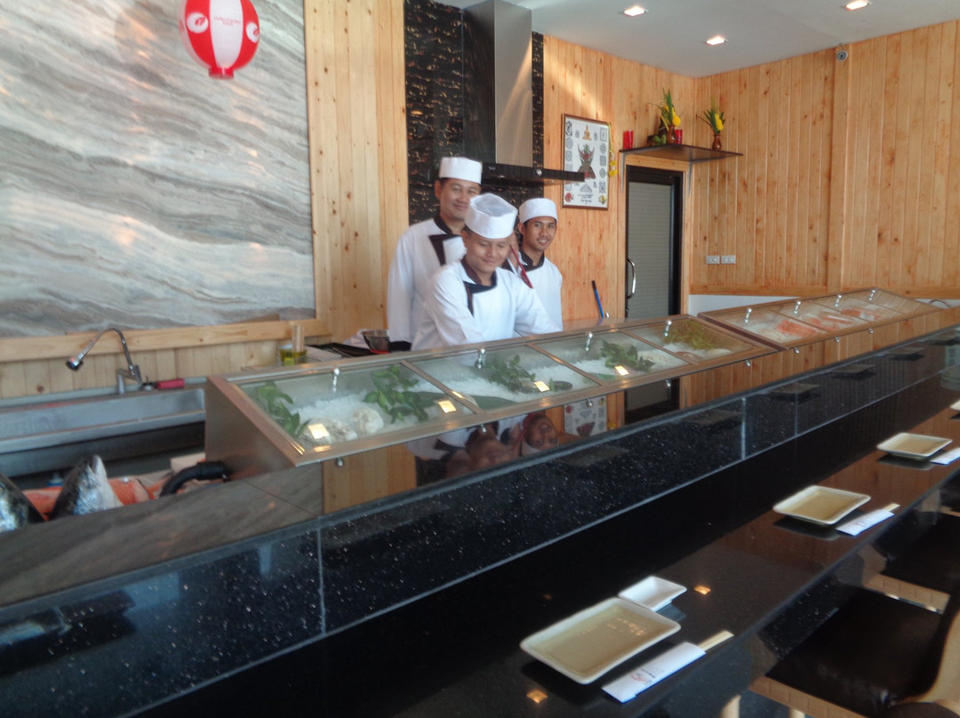 Thap Ma餐馆和美食-TOMi Sushi Rayong