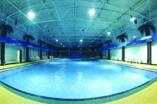 御花园假日金悦酒店主图