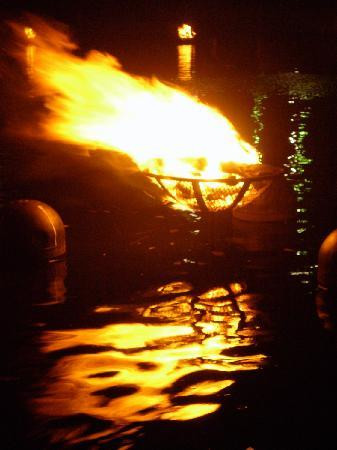 普罗维登斯水火不容秀-普罗维登斯必去景点