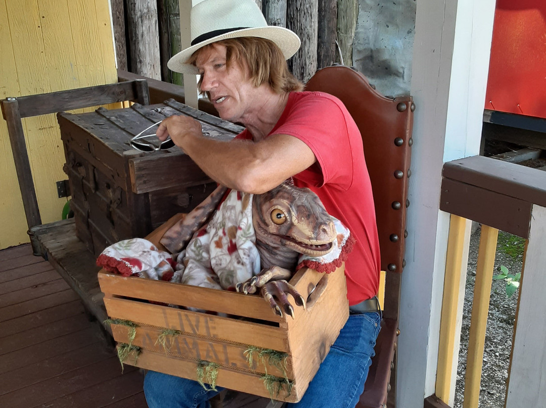 Dinosaur Kingdom II-天然桥必去景点