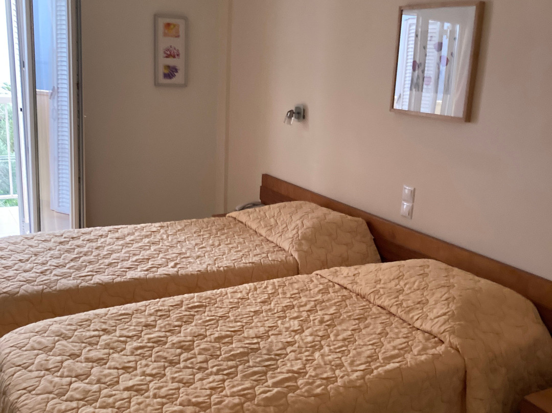 Hotel Ipsos Beach主图