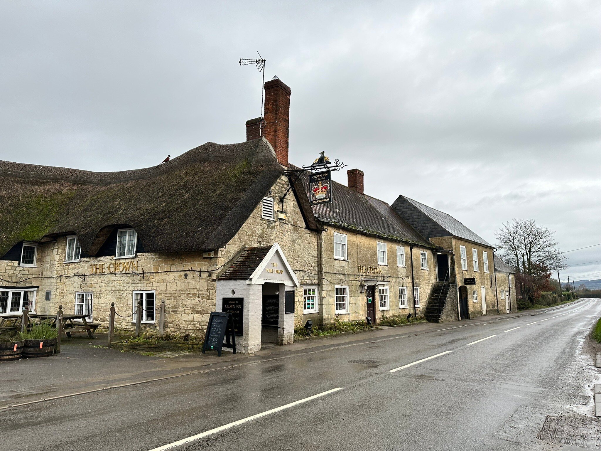The Crown Marnhull-官方