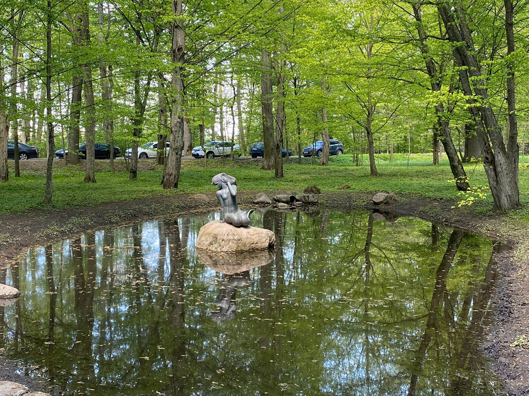 Undina Sculpture-涅斯维日必去景点