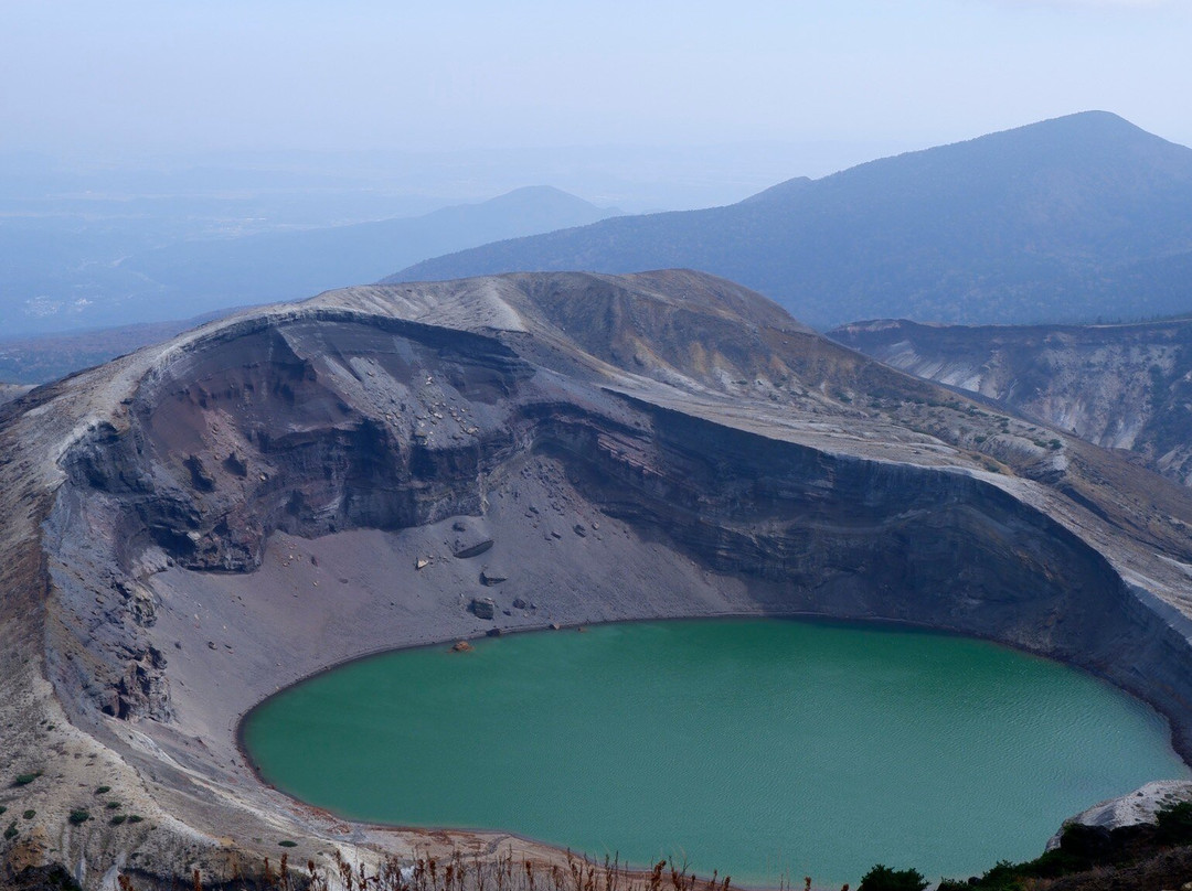 蔵王山 御釜（五色沼）景点图片