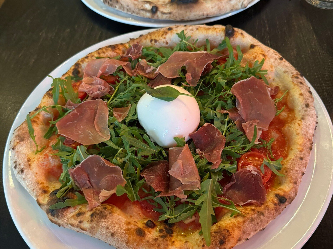 Nola - Pizza Napoletana
