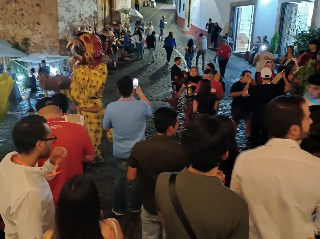 Pozas Azules de Azula-塔斯科必去景点