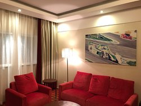 上海新虹桥智选假日酒店主图