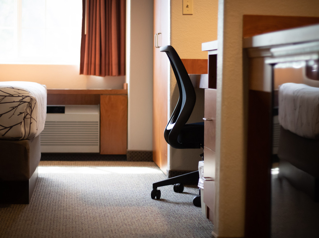 Monument Inn & Suites主图