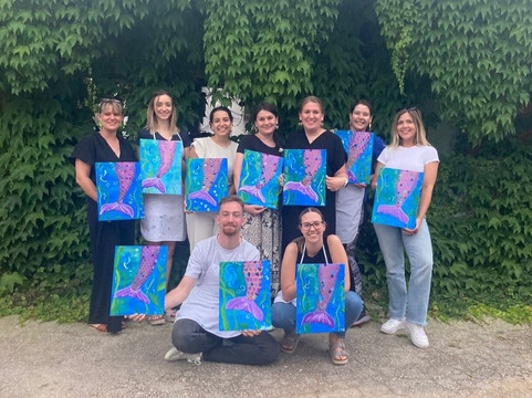 Artful Sips - Paint & Wine-克尔克必去景点