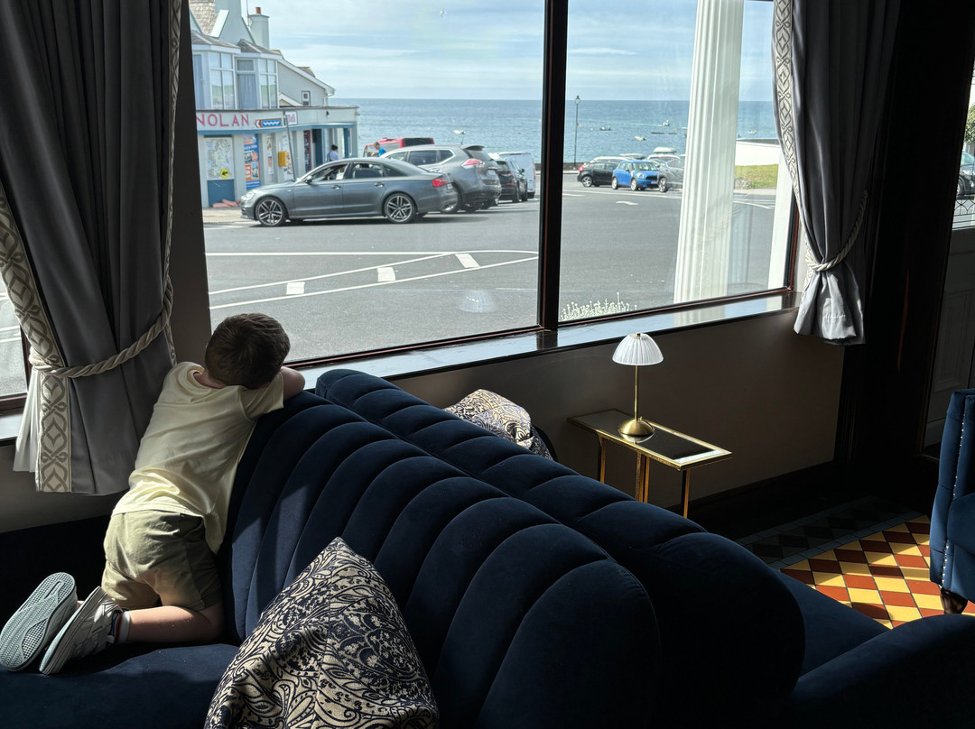 Bay View Hotel主图