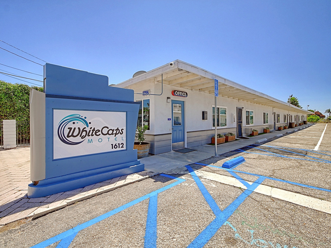 White Caps Motel