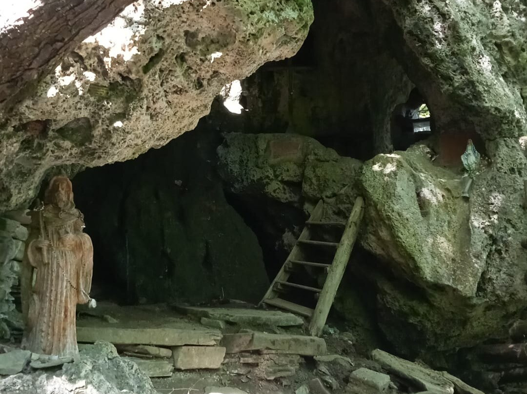 Grotta del Romito-Marradi必去景点
