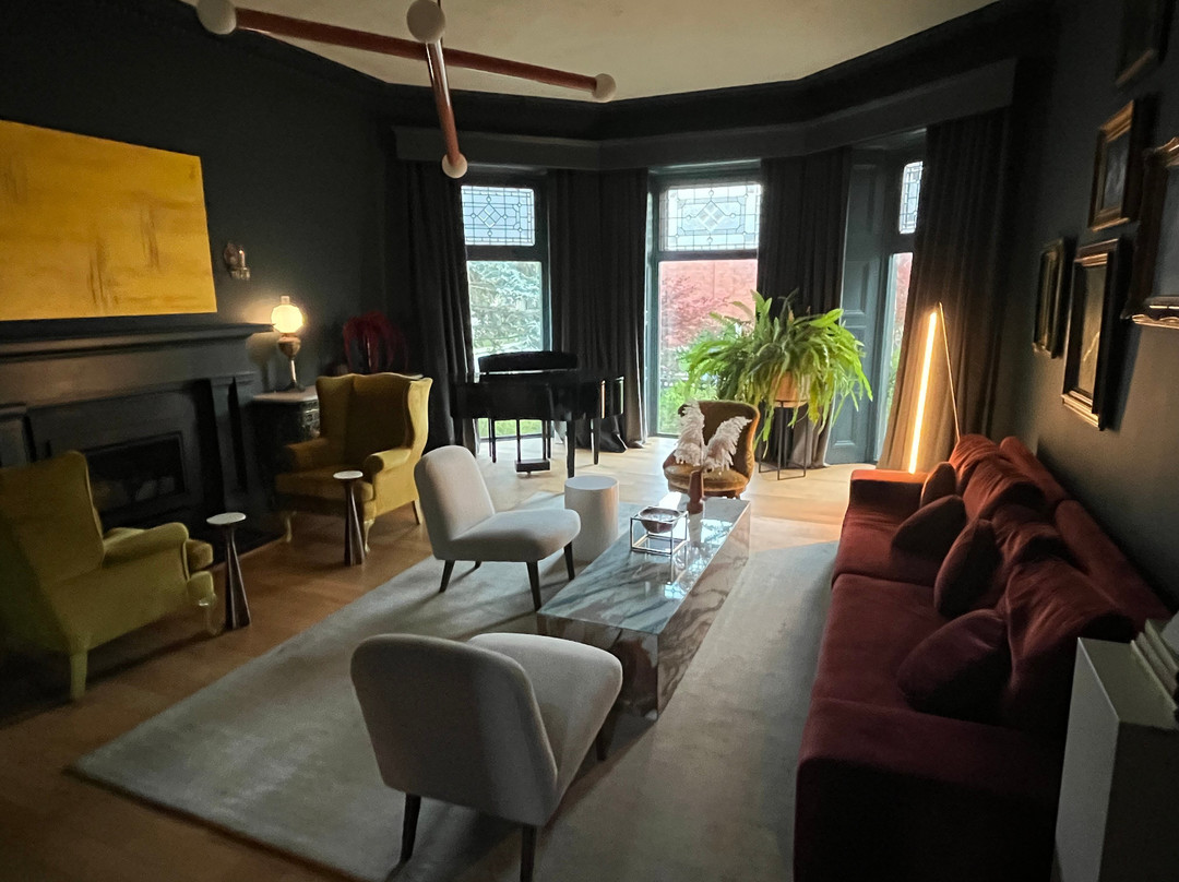 罗斯蒙特宾馆主图