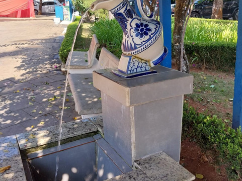 Prefeito Mario Zucato square-Monte Siao必去景点