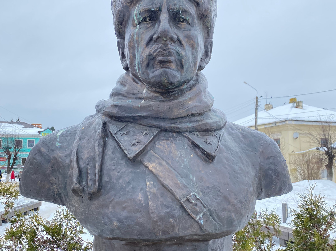 General Yefremov Monument-Tarusa必去景点