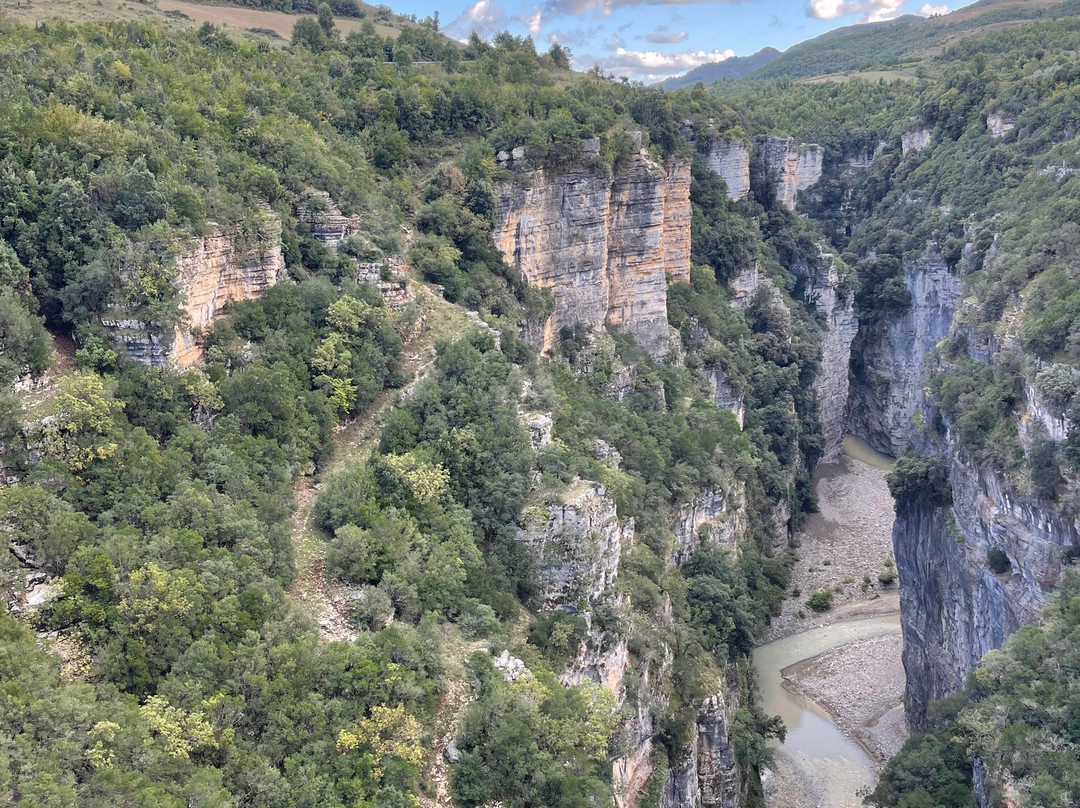 Osum Canyon (Kanioni i Osumit)景点图片