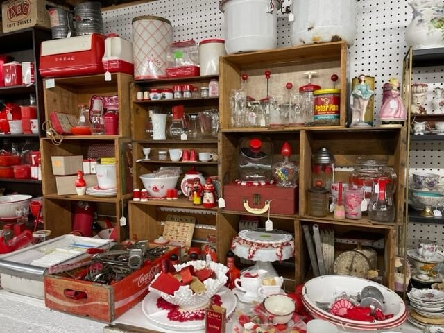 Yellow Moon Antique Mall-Mooresville必去景点