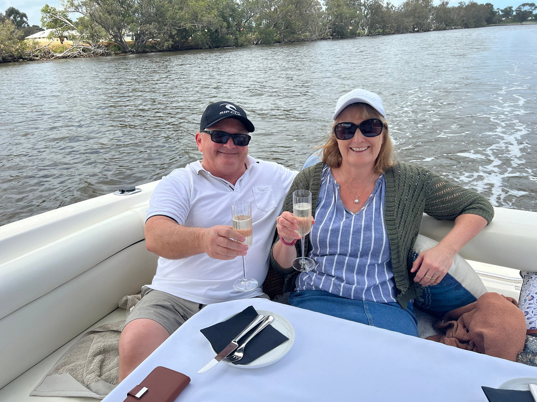 Luxury Boutique Boat Charters Mandurah景点图片