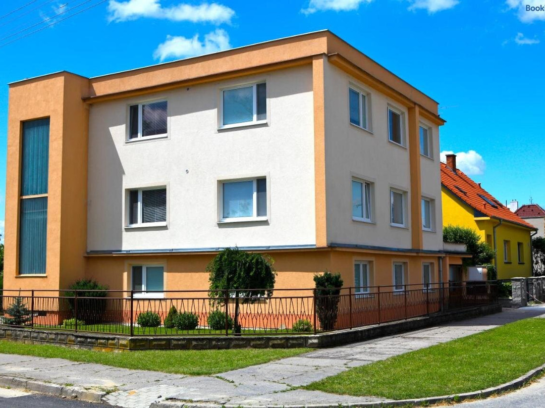 Villa Paris主图