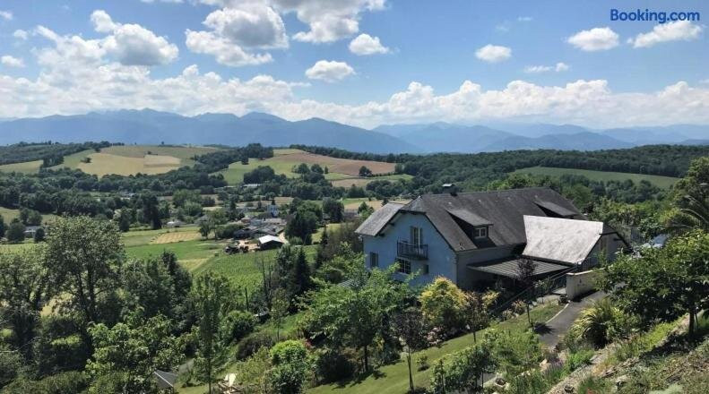 Les Gîtes de La Maison Bleue d'Estialescq
