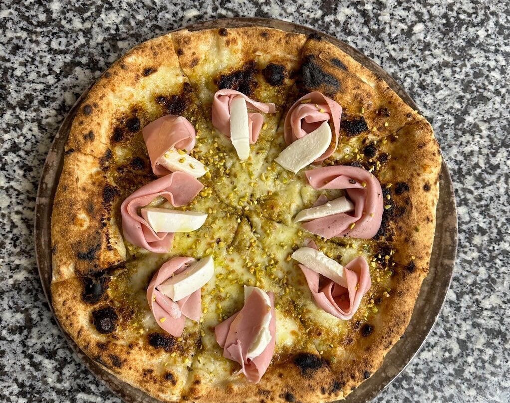 Momò