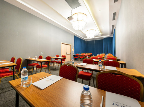 Best Western Plus Center Hotel主图