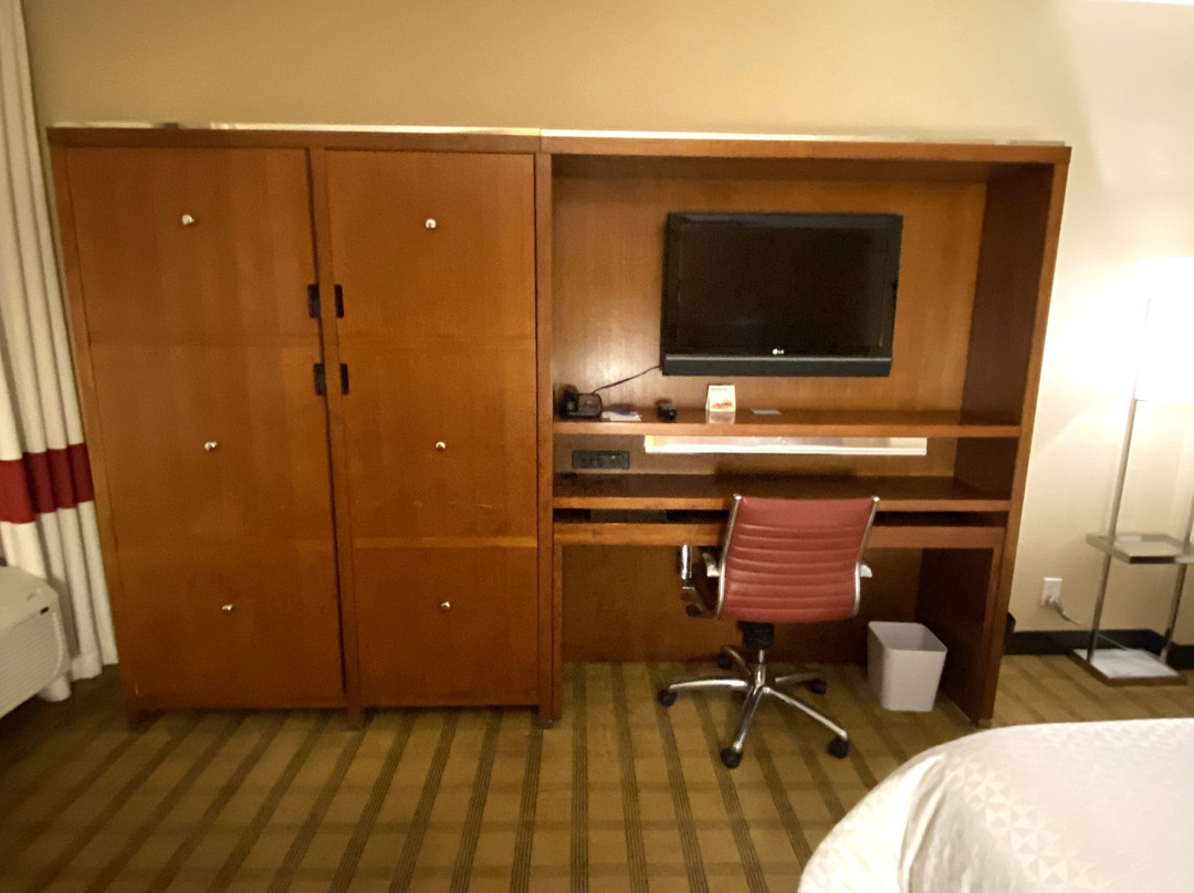 Four Points by Sheraton Winnipeg South主图