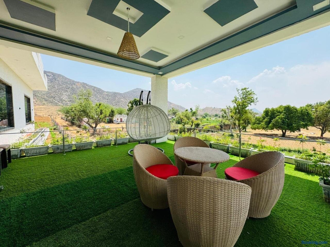 Tropica Nature's Retreat