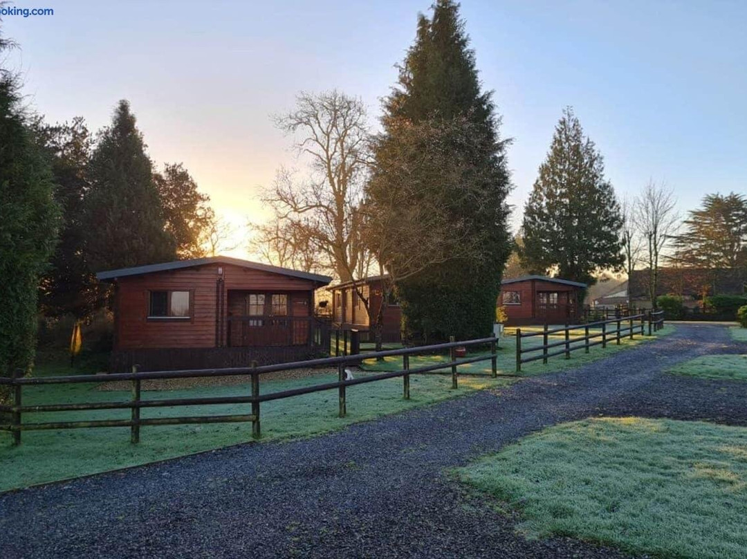 Lucy's Guesthouse At Oathill Farm House主图