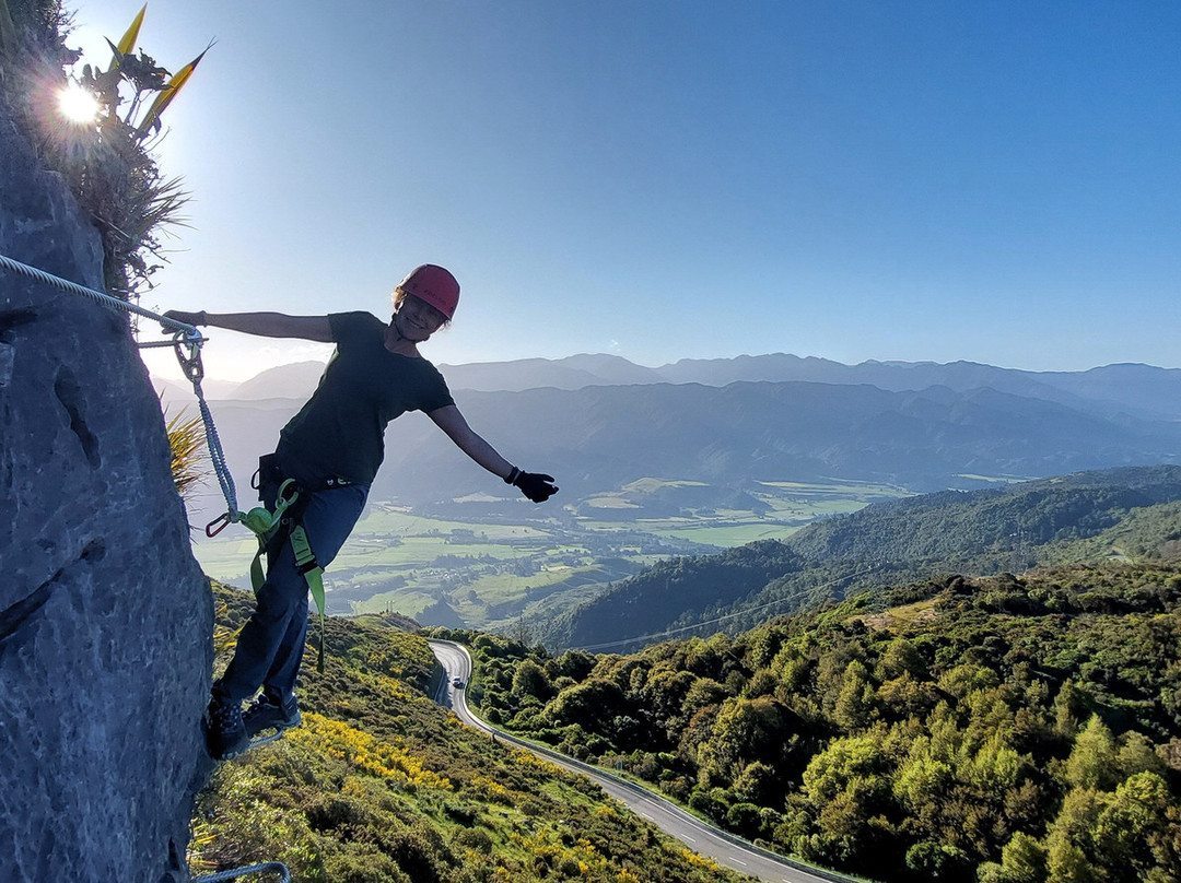 Via Ferrata Takaka Hill景点图片