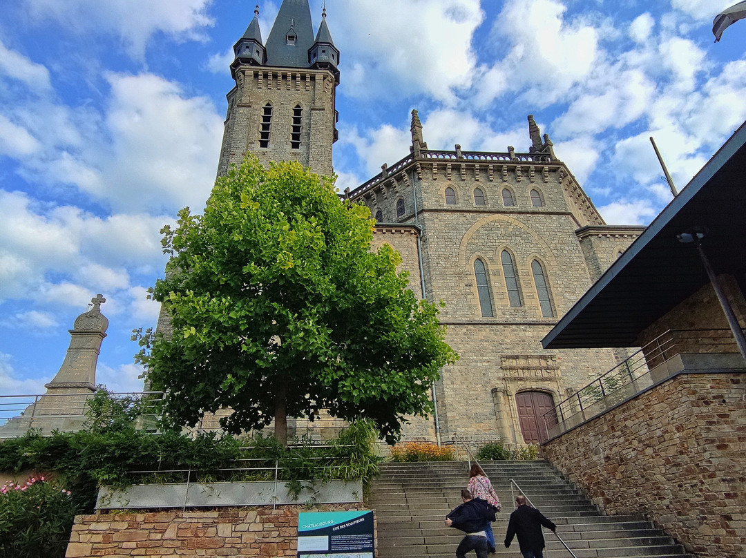 Eglise Saint-Pierre景点图片