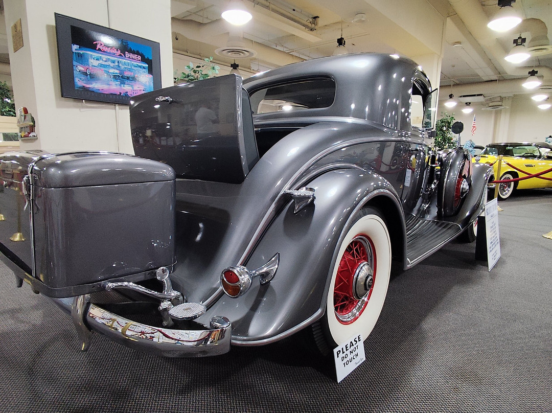 Don Laughlin's Classic Car Museum-拉芙琳必去景点