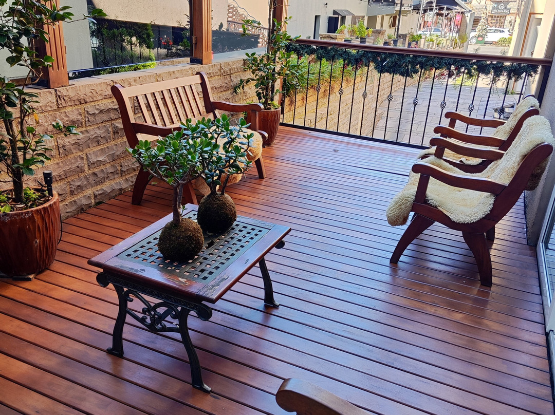 Micheline Hotel Tricot主图